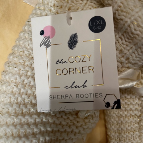 Socks NWT - Picture 3 of 4